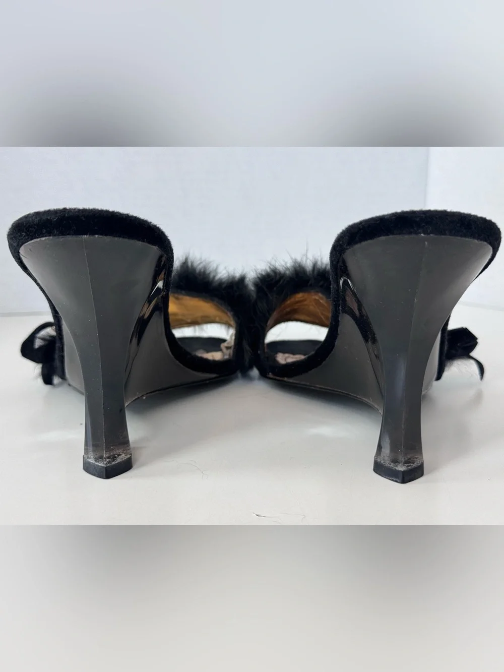 Y2K Hale Bob Black Lucite Heel Wedge Faux Fur Slip On Sandals Gold Broche 7.5